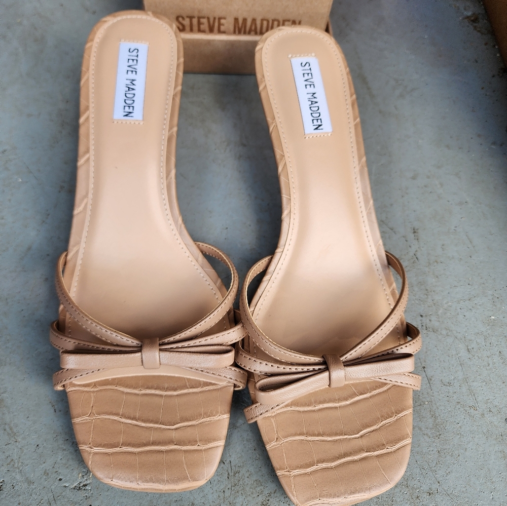 Steve Madden Nude Strappy Sandals